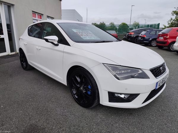 SEAT Leon Hatchback, Petrol, 2014, White