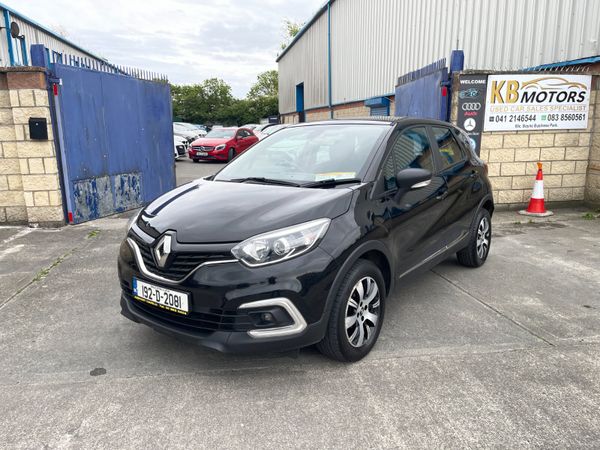 Renault Captur Hatchback, Petrol, 2019, Black