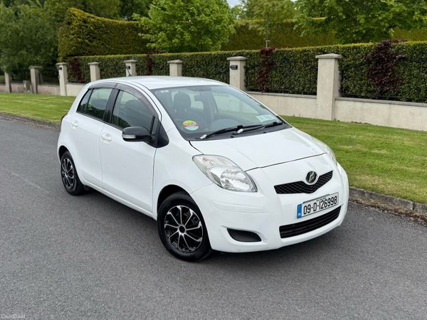 Toyota Vitz Hatchback, Petrol, 2009, White
