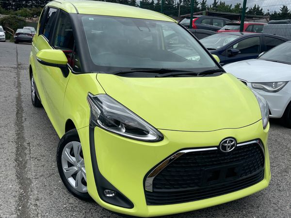 Toyota Sienta MPV, Petrol Hybrid, 2019, Yellow