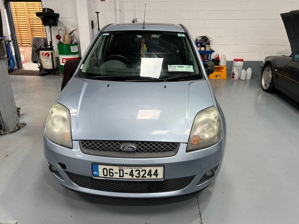 Ford Fiesta Hatchback, Petrol, 2006, Blue