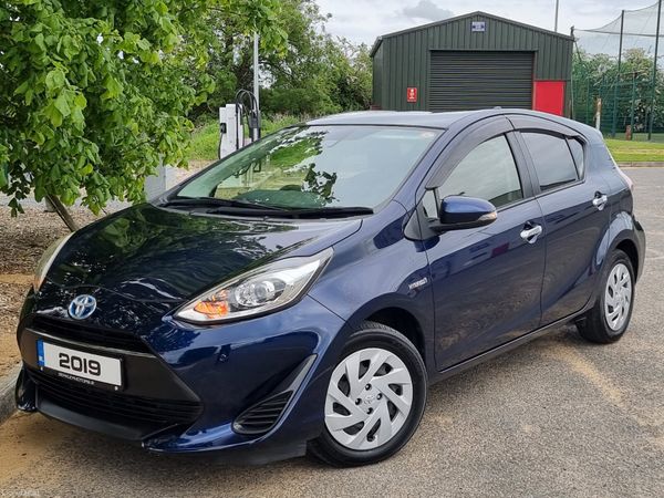 Toyota Aqua Hatchback, Petrol Hybrid, 2019, Blue