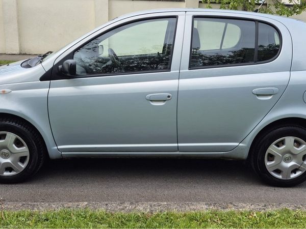 Toyota Yaris Hatchback, Petrol, 2005, Blue