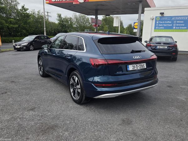 Audi e-tron Estate/Jeep, Electric, 2021, Blue