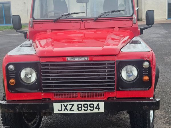 Land Rover Defender Pick Up, Diesel, 2001, Red