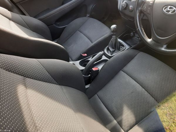 Hyundai i30 Hatchback, Diesel, 2010, Black