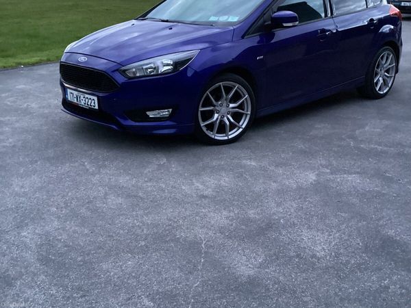Ford Focus Hatchback, Diesel, 2017, Blue
