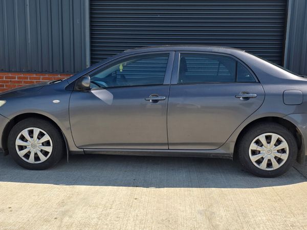 Toyota Corolla Saloon, Diesel, 2008, Grey