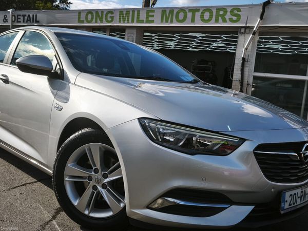 Opel Insignia Hatchback, Petrol, 2020, Grey