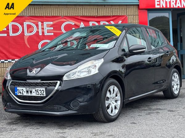 Peugeot 208 Hatchback, Petrol, 2014, Black