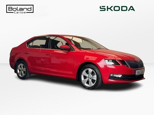 Skoda Octavia Saloon, Petrol, 2019, Red