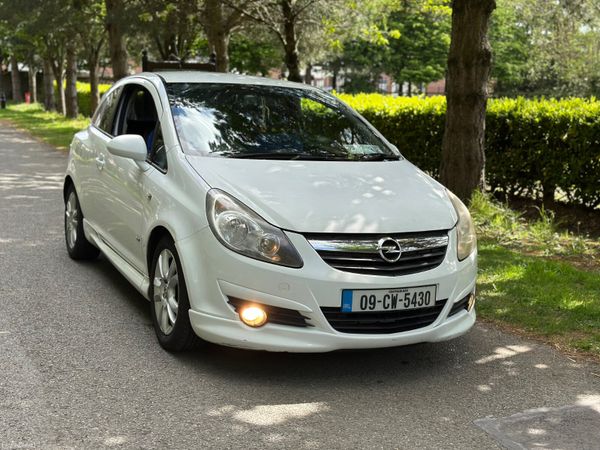 Vauxhall Corsa Hatchback, Petrol, 2009, White