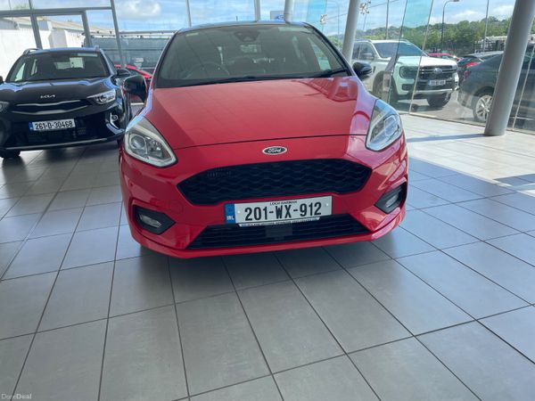Ford Fiesta Hatchback, Petrol, 2020, Red
