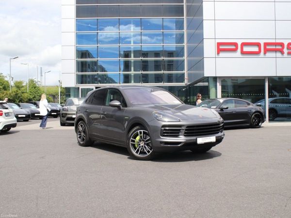 Porsche Cayenne SUV, Petrol Plug-in Hybrid, 2022, Grey