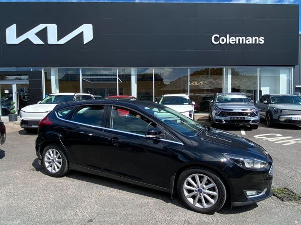 Ford Focus Hatchback, Diesel, 2017, Black