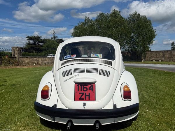 Volkswagen Beetle Hatchback, Petrol, 1972, White