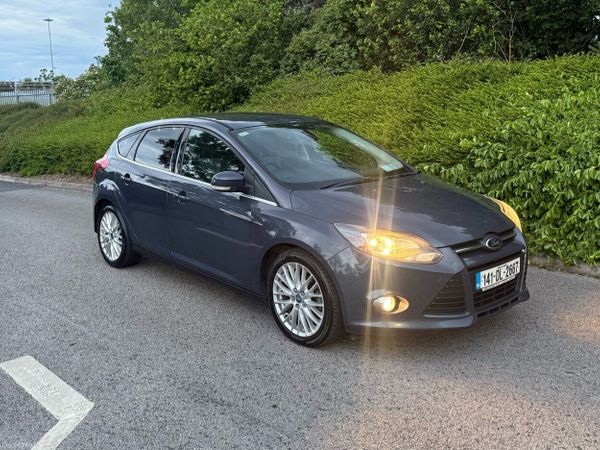 Ford Focus Hatchback, Diesel, 2014, Grey