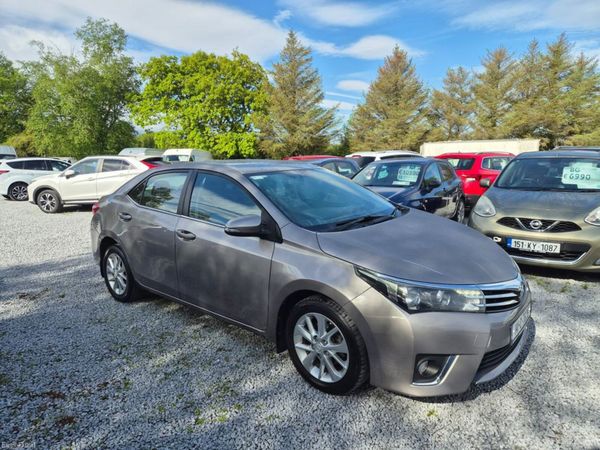 Toyota Corolla Saloon, Diesel, 2014, Brown
