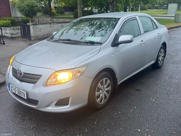 Toyota Corolla Saloon, Petrol, 2007, Silver