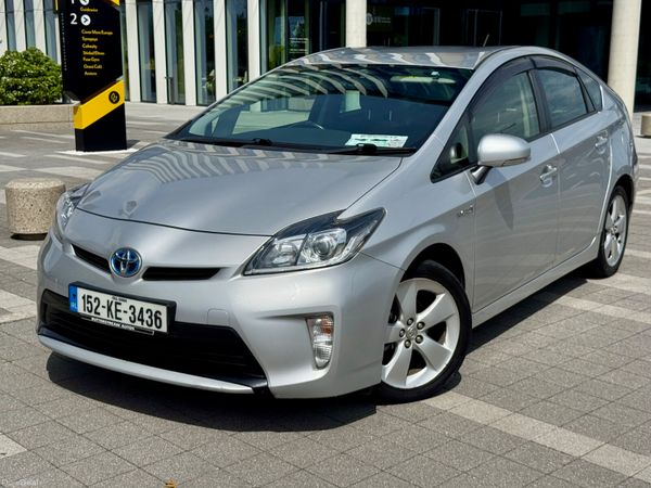 Toyota Prius Hatchback, Petrol Hybrid, 2015, Silver