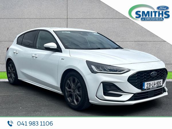 Ford Focus Hatchback, Petrol Hybrid, 2023, White