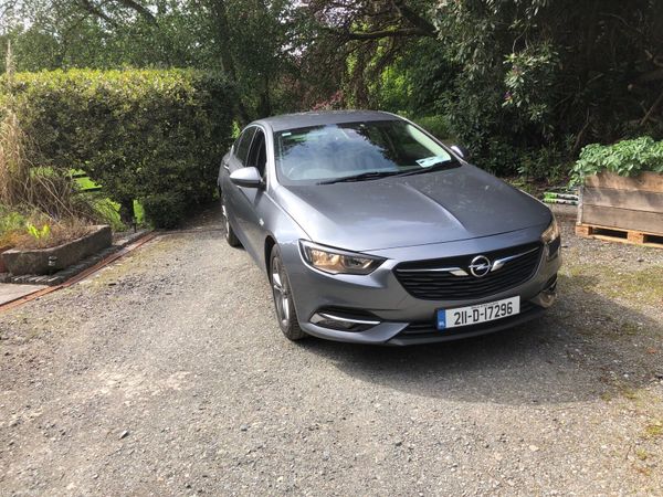 Opel Insignia Hatchback, Diesel, 2021, Grey