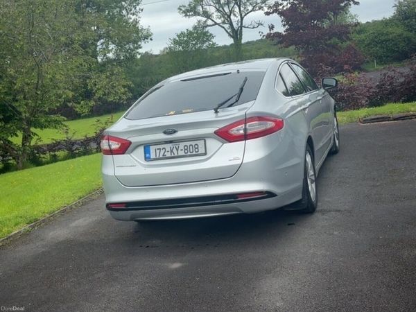 Ford Mondeo Hatchback, Diesel, 2017, Grey