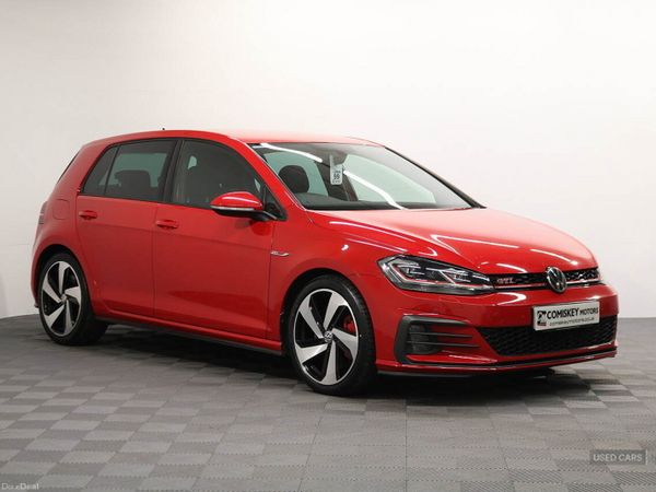 Volkswagen Golf Hatchback, Petrol, 2019, Red