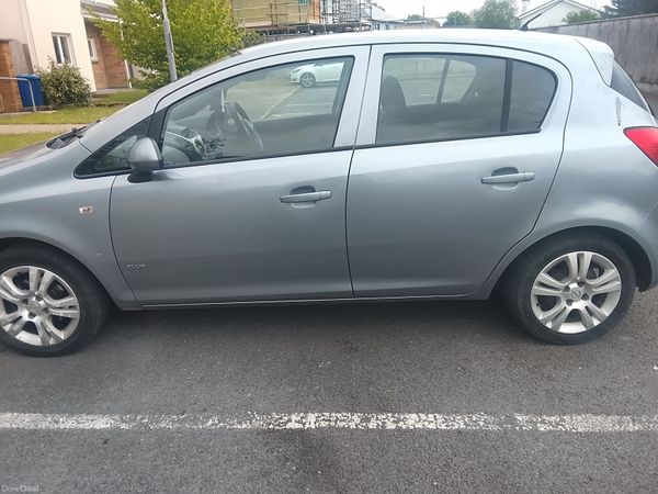 Opel Corsa Hatchback, Petrol, 2008, Silver