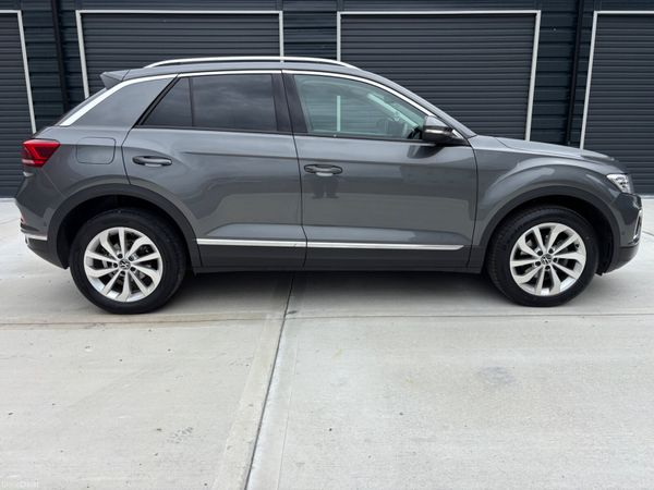 Volkswagen T-Roc SUV, Petrol, 2023, Grey