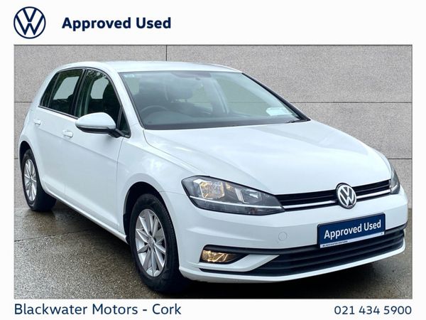 Volkswagen Golf Estate, Petrol, 2018, White