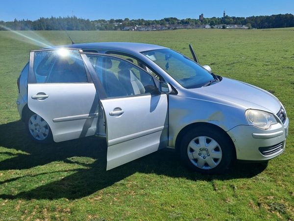 Volkswagen Polo Hatchback, Petrol, 2008, Silver