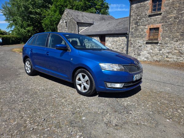 Skoda Rapid Hatchback, Diesel, 2014, Blue
