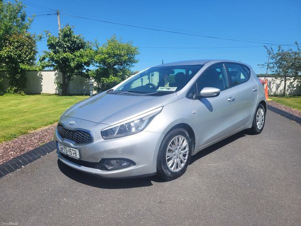 Kia Ceed Hatchback, Diesel, 2013, Silver
