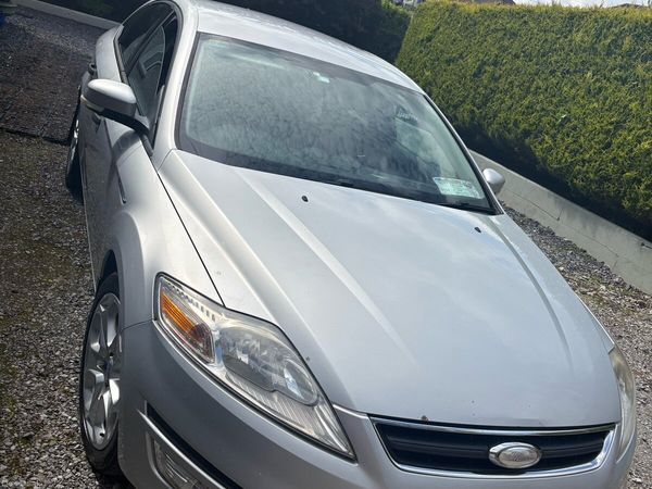 Ford Mondeo Hatchback, Diesel, 2011, Silver