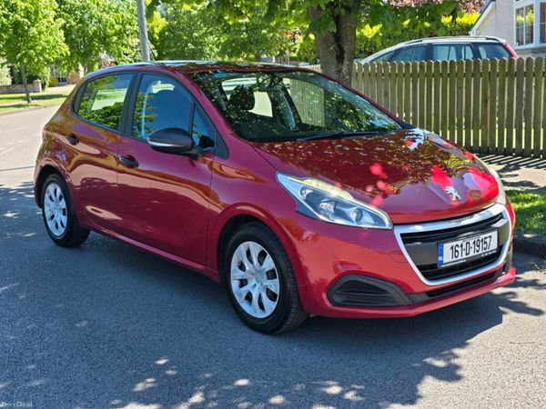 Peugeot 208 Hatchback, Petrol, 2016, Red