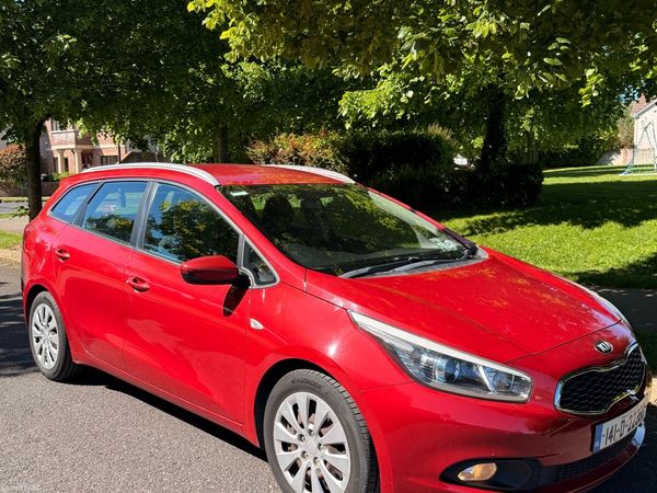 Kia Ceed Estate/Jeep, Diesel, 2014, Red