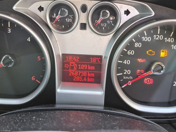 Ford Focus Hatchback, Diesel, 2010, Silver