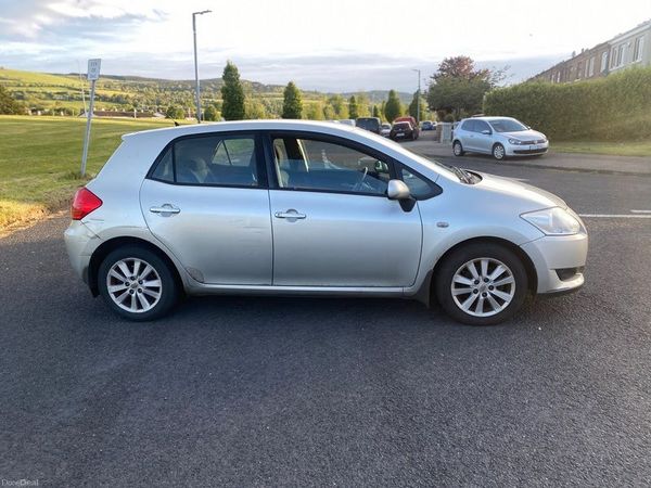 Toyota Auris Hatchback, Diesel, 2007, Silver