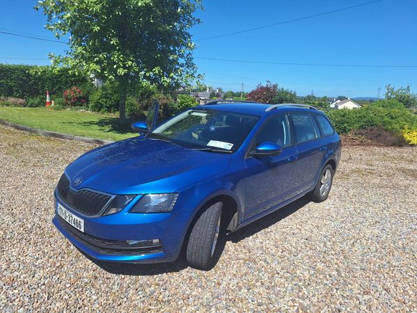 Skoda Octavia Estate, Diesel, 2017, Blue