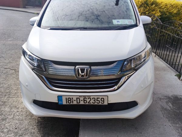 Honda Freed MPV, Petrol Hybrid, 2018, White