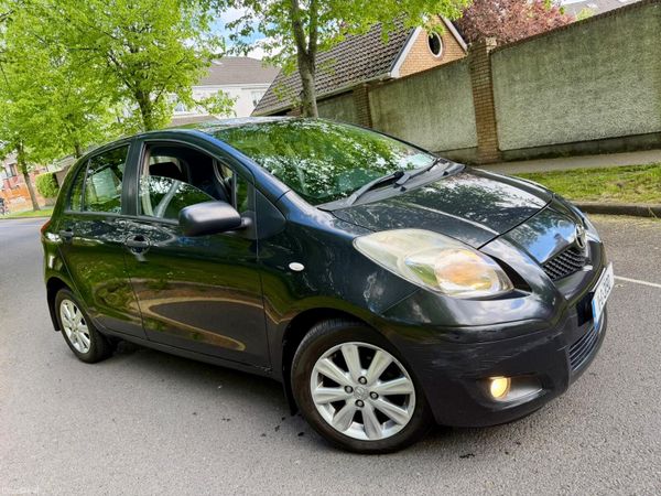 Toyota Yaris Hatchback, Diesel, 2011, Black
