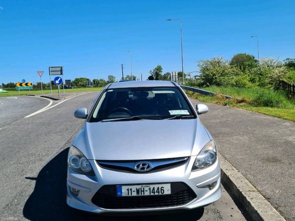 Hyundai i30 Hatchback, Diesel, 2011, Silver