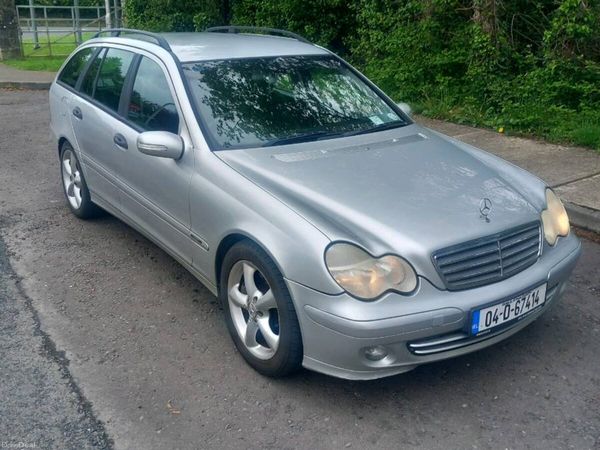 Mercedes-Benz C-Class Estate/Jeep, Petrol, 2004, Silver