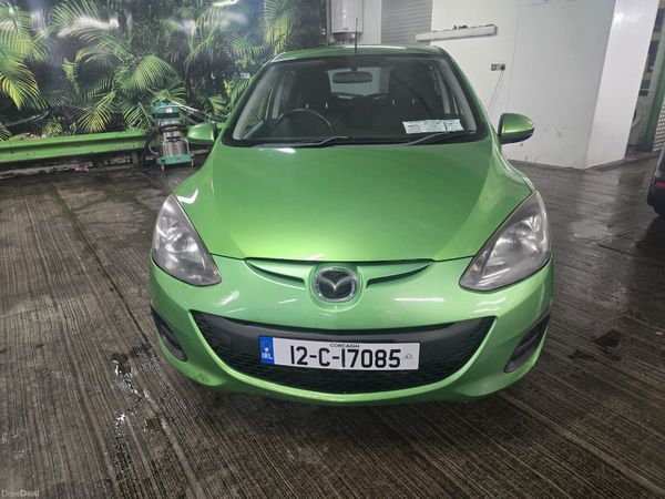 Mazda Demio MPV, Petrol, 2012, Green