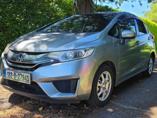 Honda Fit Hatchback, Petrol Hybrid, 2013, Silver