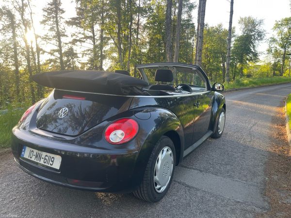 Volkswagen Beetle Convertible, Diesel, 2010, Black