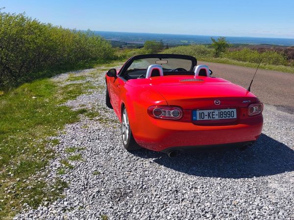 Mazda MX-5 Convertible, Petrol, 2010, Red