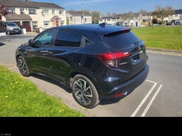 Honda Vezel MPV, Petrol Hybrid, 2018, Black