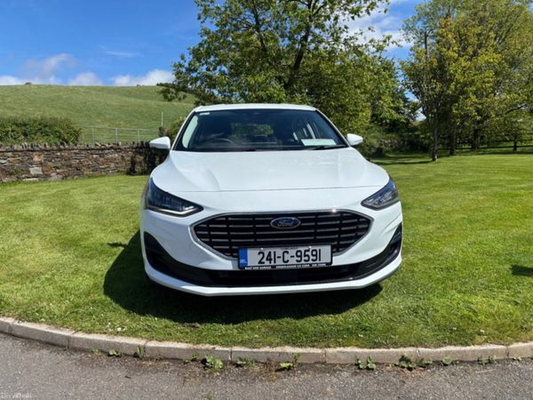 Ford Focus Hatchback, Petrol, 2024, White